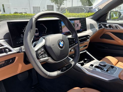 Certified 2025 BMW 430i Convertible RWD image 17