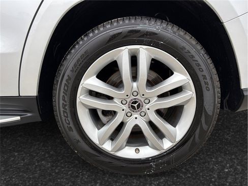 Used 2019 Mercedes-Benz GLS 450 4MATIC w/ Premium 1 Package image 16