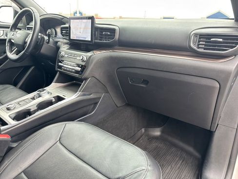 Used 2020 Ford Explorer Limited w/ Class III Trailer Tow Package image 42