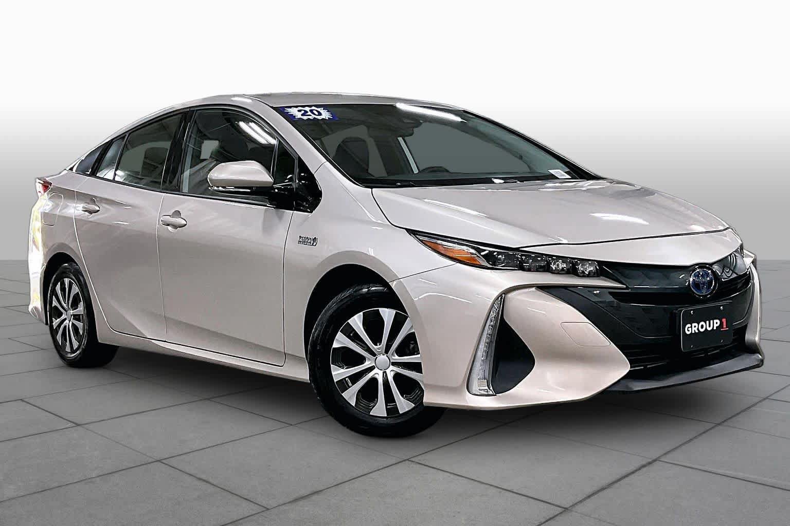 Used 2020 Toyota Prius Prime XLE FWD image 3