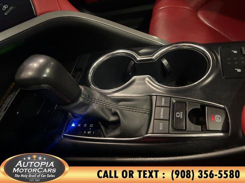 Used 2020 Toyota Camry XSE FWD image 29