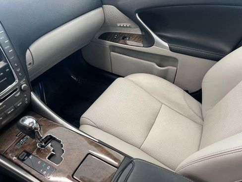 Used 2009 Lexus IS 250 AWD image 22