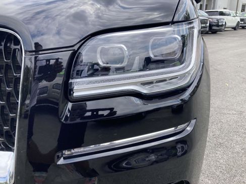Used 2024 Lincoln Navigator L Reserve image 11