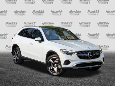 New 2026 Mercedes-Benz GLC 300 4MATIC image 2