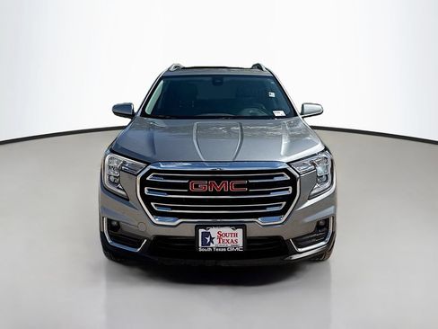 Used 2024 GMC Terrain SLT AWD/4WD image 2