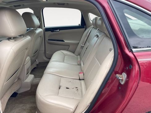 Used 2009 Chevrolet Impala LTZ FWD image 13