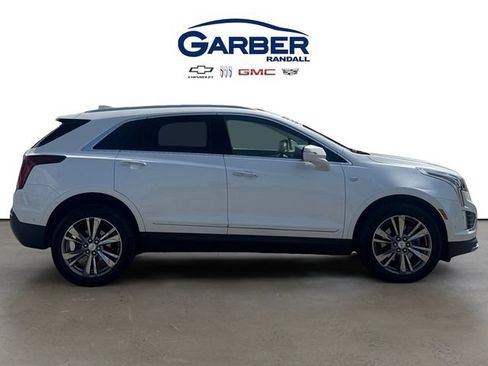 Used 2021 Cadillac XT5 Premium Luxury AWD/4WD image 6