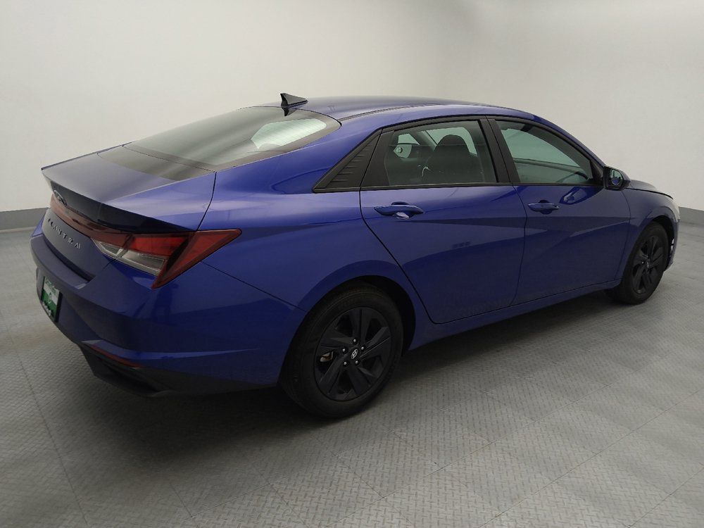 Used 2023 Hyundai Elantra SEL FWD image 10