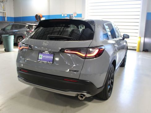 Used 2024 Honda HR-V Sport image 40