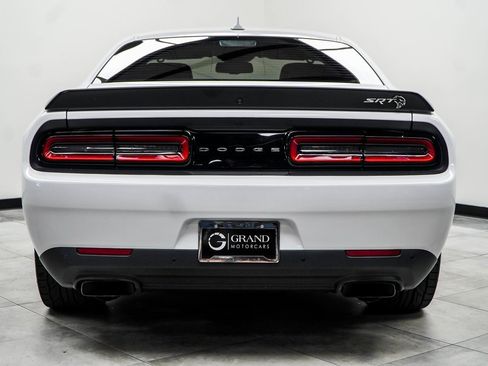 Used 2023 Dodge Challenger SRT Hellcat image 13