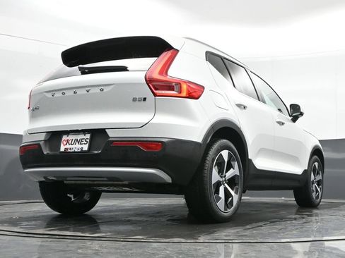 New 2025 Volvo XC40 B5 Core w/ Protection Package Premier image 38