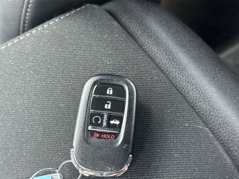 Used 2025 Honda Civic Sport image 31