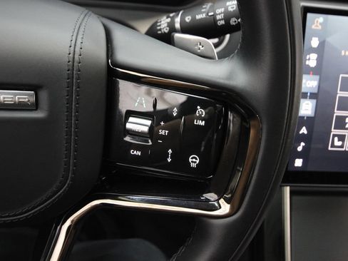 Used 2025 Land Rover Range Rover Velar Dynamic SE AWD/4WD image 20