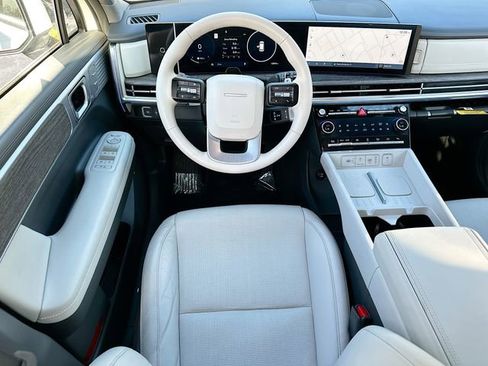 Used 2024 Hyundai Santa Fe Limited image 24