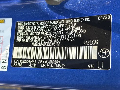 Used 2020 Toyota C-HR LE FWD image 26