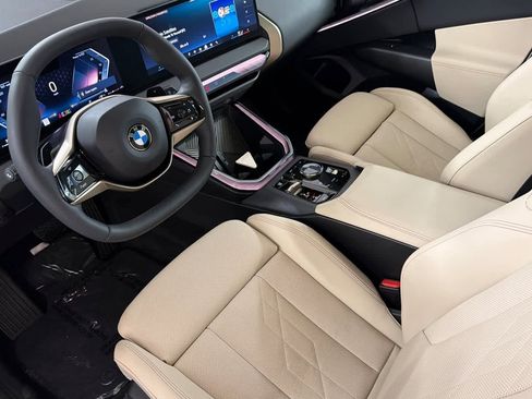 Used 2025 BMW X3 xDrive30i w/ Convenience Package image 11