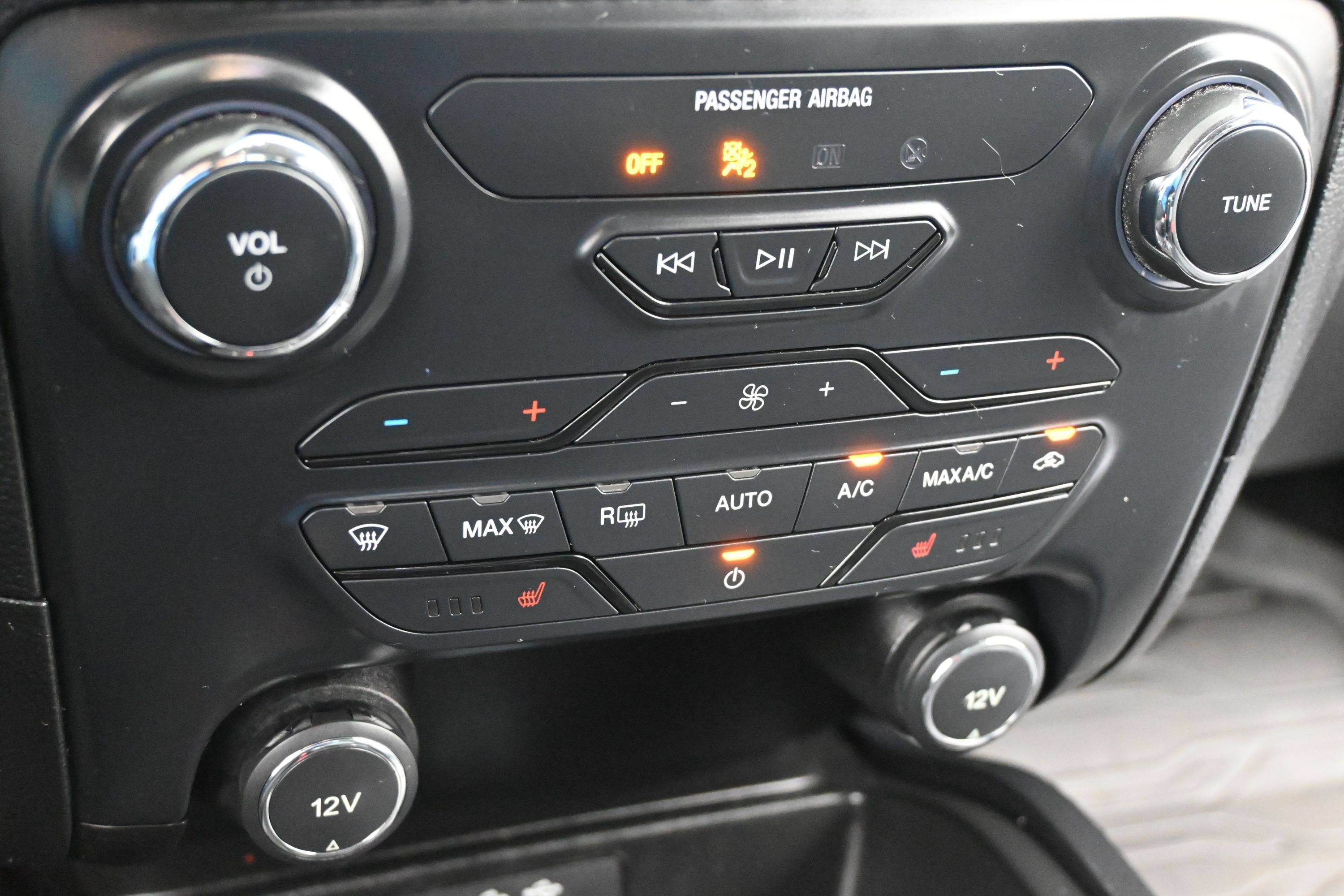 Used 2020 Ford Ranger XLT w/ Equipment Group 302A Luxury AWD/4WD image 19