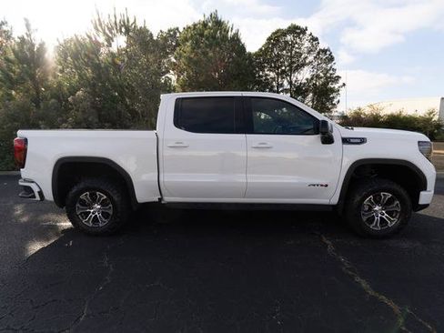 Used 2024 GMC Sierra 1500 AT4 w/ Technology Package image 2