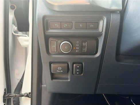 Used 2022 Ford F150 Lariat w/ Equipment Group 502A High AWD/4WD image 10