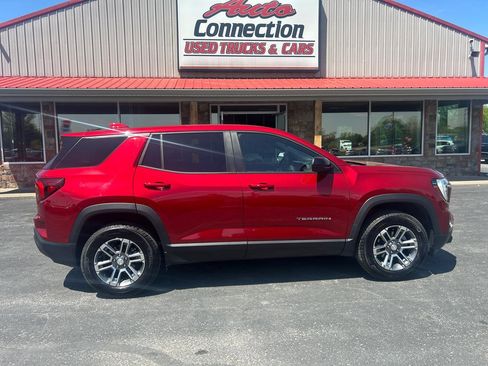 Used 2026 GMC Terrain Elevation w/ LPO, Floor Liner Package AWD/4WD image 9
