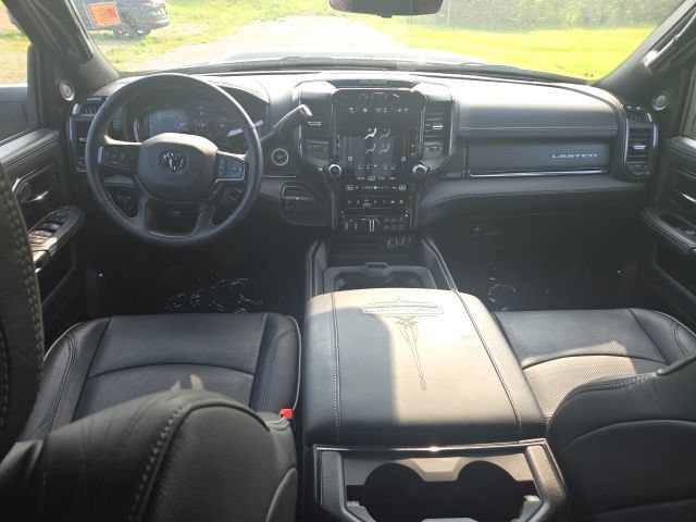 Used 2024 RAM 3500 Limited AWD/4WD image 10