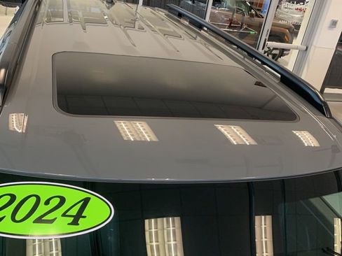 Used 2024 Hyundai Santa Fe XRT image 16