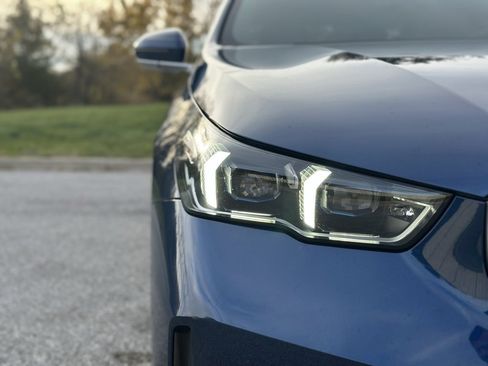 Certified 2024 BMW 530i xDrive w/ Premium Package image 10