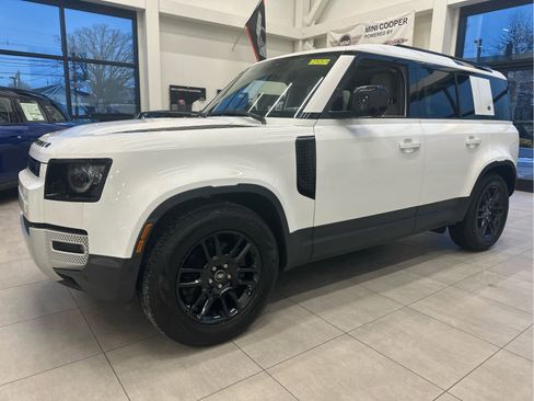 Used 2024 Land Rover Defender 110 S image 5