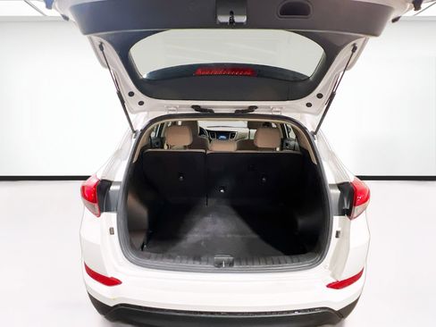 Used 2016 Hyundai Tucson SE FWD image 17