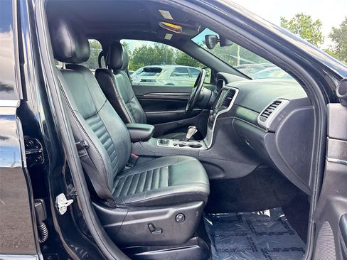 Used 2018 Jeep Grand Cherokee Limited AWD/4WD image 28
