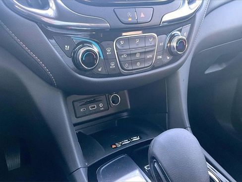 Used 2024 Chevrolet Equinox Premier image 24