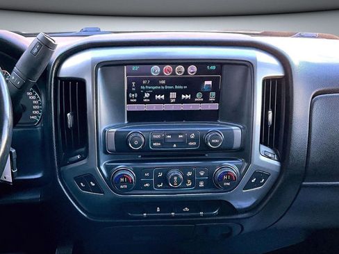 Used 2018 Chevrolet Silverado 1500 LT w/ All Star Edition image 9