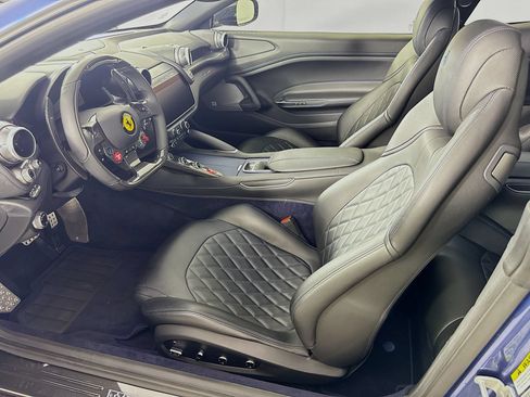 Certified 2017 Ferrari GTC4Lusso AWD/4WD image 9