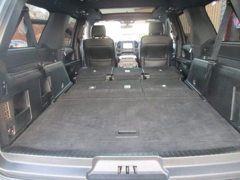 Used 2019 Ford Expedition Max XLT w/ Equipment Group 202A image 21
