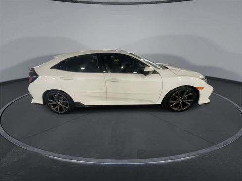 Used 2017 Honda Civic Sport Touring image 9
