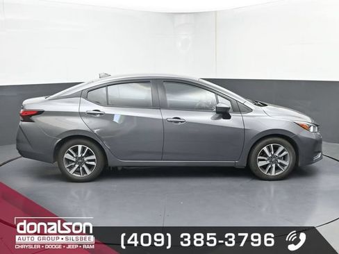 Used 2024 Nissan Versa SV FWD image 2