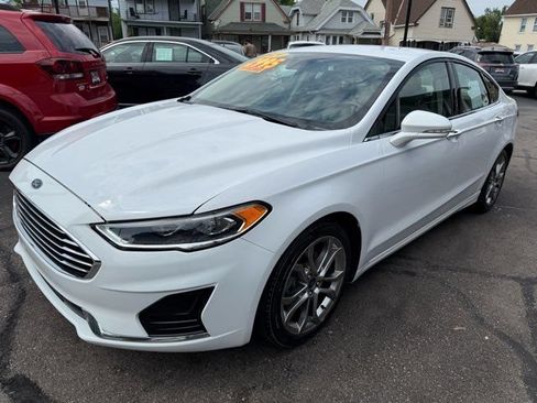Used 2020 Ford Fusion SEL FWD image 3