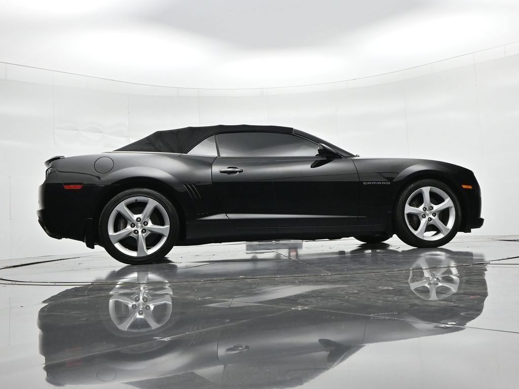 Used 2013 Chevrolet Camaro SS RWD image 22