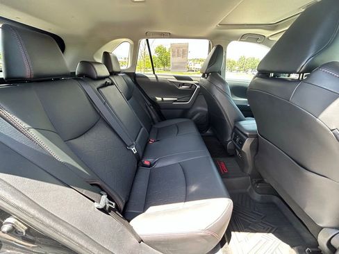Used 2021 Toyota RAV4 TRD Off-Road w/ TRD Off-Road Weather Package AWD/4WD image 29
