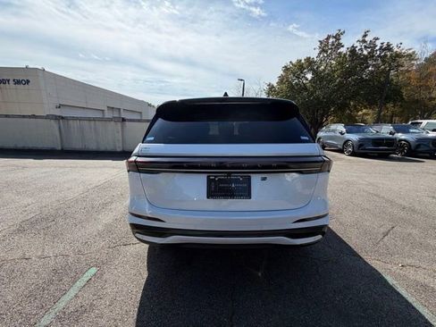 New 2026 Lincoln Nautilus Reserve w/ Jet Appearance Package image 8