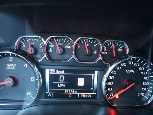 Used 2018 Chevrolet Silverado 1500 LT w/ All Star Edition image 23