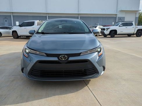 Used 2024 Toyota Corolla LE FWD image 2
