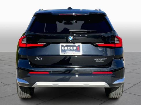 Used 2024 BMW X1 xDrive28i w/ Premium Package image 4