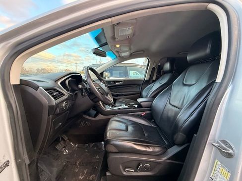 Used 2015 Ford Edge Titanium image 27