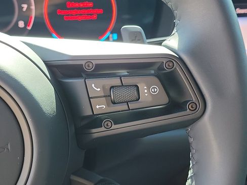 Certified 2026 Porsche 911 Carrera 4S AWD/4WD image 40