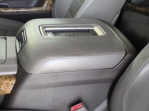 Used 2016 GMC Yukon XL Denali w/ Open Road Package image 8