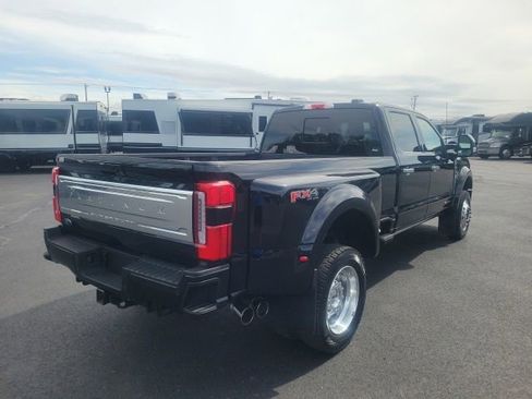 Used 2025 Ford F450 Platinum w/ Platinum Plus Package AWD/4WD image 3
