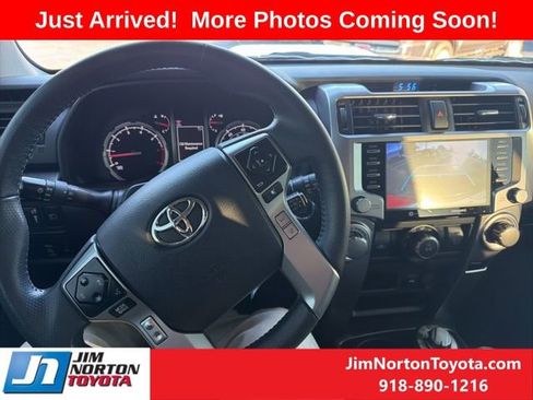 Used 2022 Toyota 4Runner TRD Sport image 12