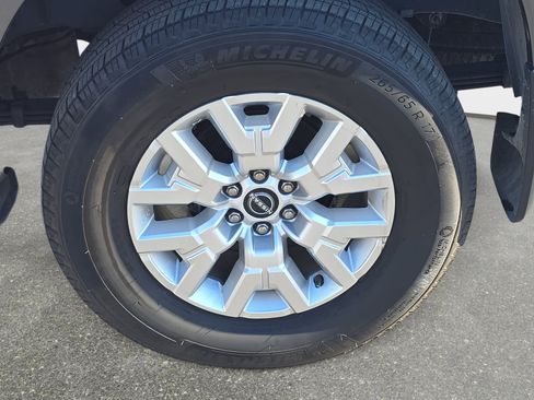 Used 2022 Nissan Frontier SV image 31