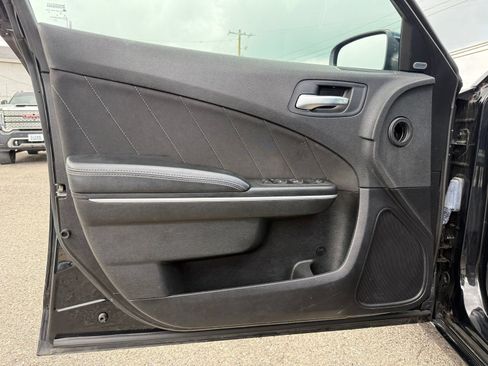 Used 2023 Dodge Charger SXT RWD image 9